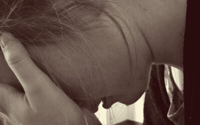 Immer mehr Menschen leiden unter psychischen Problemen – Suche den Fehler